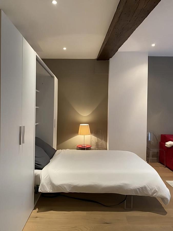 Modern Apartment In The Heart Of St-Germain パリ エクステリア 写真