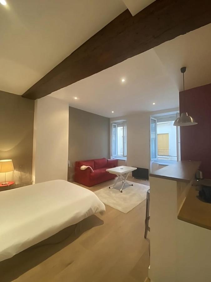 Modern Apartment In The Heart Of St-Germain パリ エクステリア 写真
