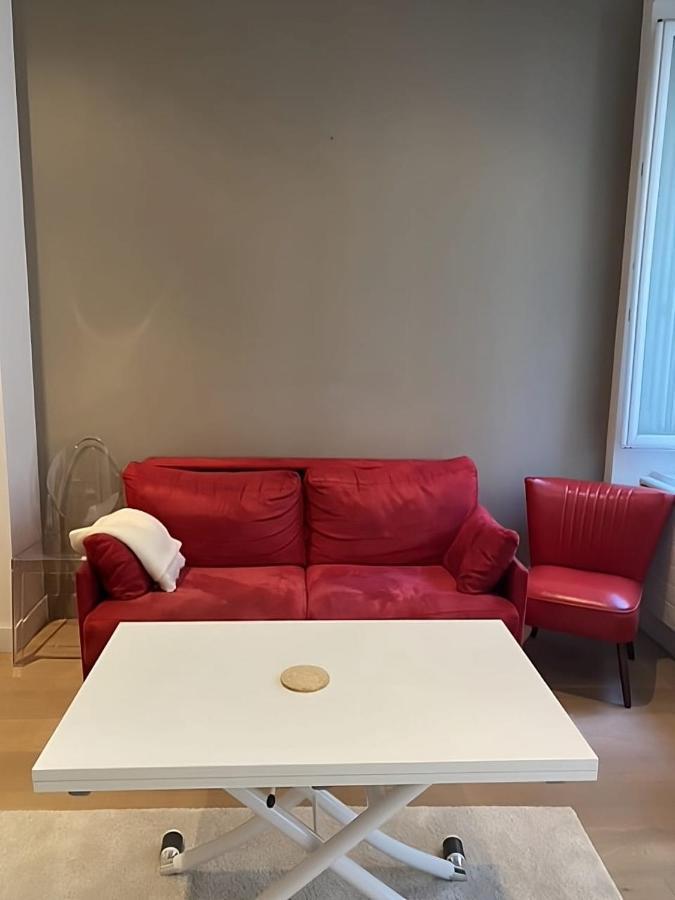 Modern Apartment In The Heart Of St-Germain パリ エクステリア 写真
